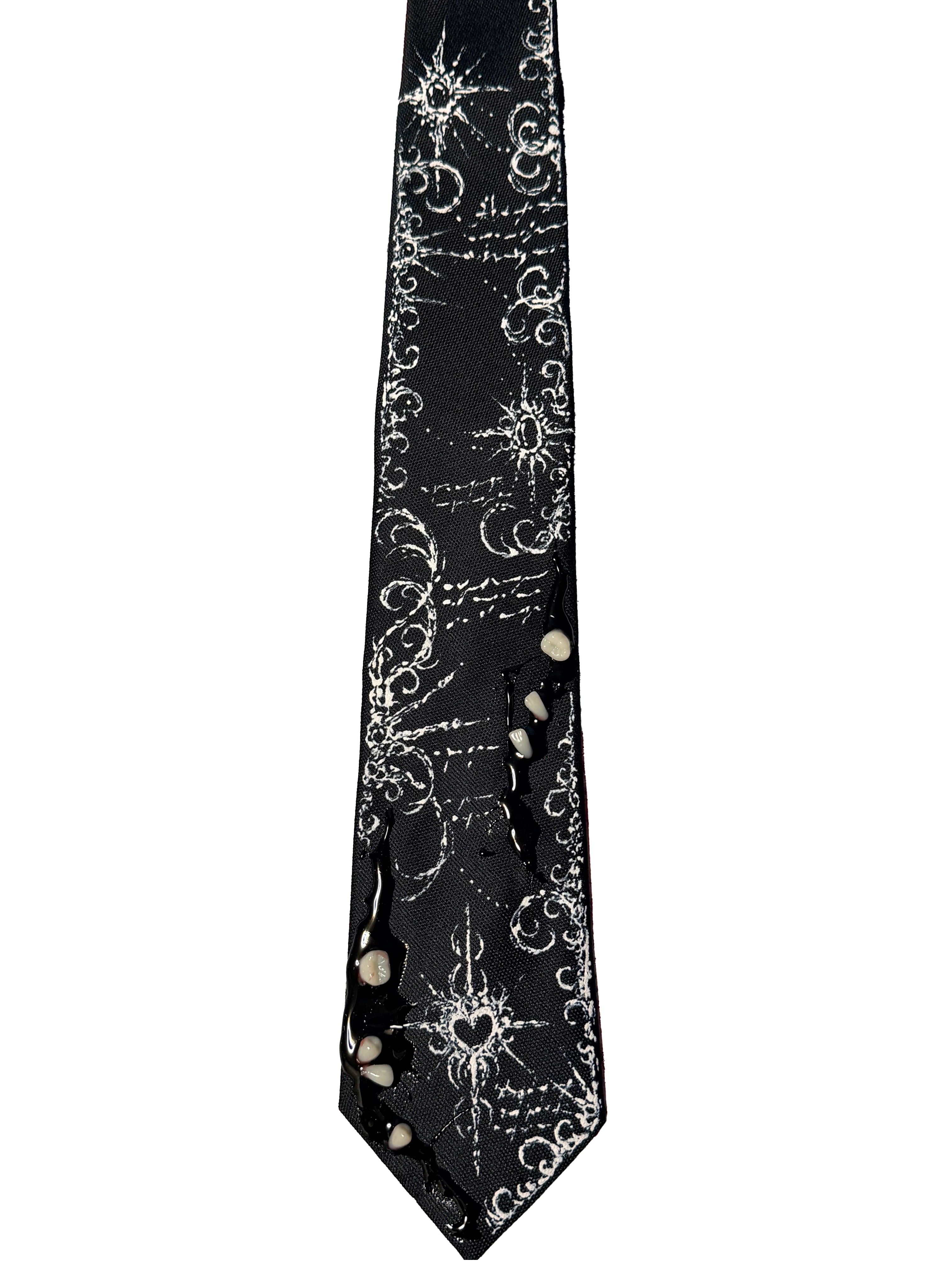 Tie "Fangs"
